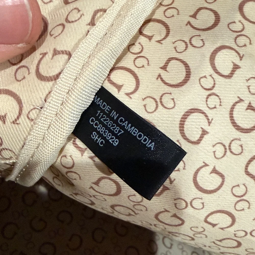 Guess Backpack, Nylon Small - Picture 4 of 6